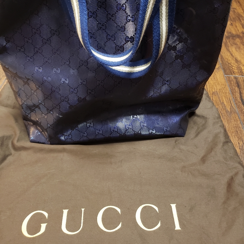 Gucci medium tote bag